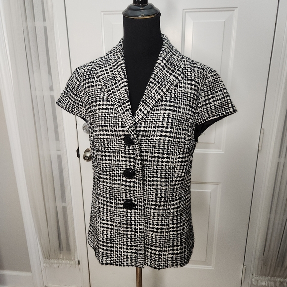 NWT Coldwater Creek Black and White Tweed Boucle Jacket  Size 10 - Picture 1 of 8